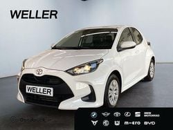 Schneeweiß Gebraucht 2023 Toyota Yaris Comfort Kleinwagen | 14.790 € (Fairer Preis)