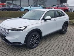 Weiß Gebraucht 2023 Honda HR-V Elegance SUV | 31.990 € (Teuer)