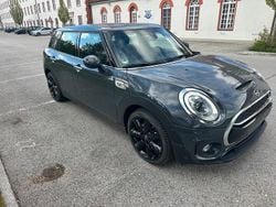 Grau Gebraucht 2019 Mini Clubman Kombi | 16.000 €
