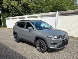 Grau Gebraucht 2020 Jeep Compass Limited SUV | 21.555 € (Etwas zu teuer)
