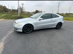 Silber Gebraucht 2005 Mercedes C200 Coupé | 3.500 € (Teuer)