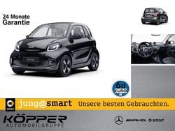 Schwarz Gebraucht 2023 Smart ForTwo Electric Drive Exclusive Kleinwagen | 16.888 € (Fairer Preis)