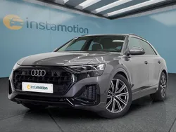Grau Gebraucht 2024 Audi Q8 SUV | 67.749 € (Etwas zu teuer)