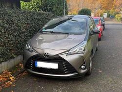 Bronze Gebraucht 2020 Toyota Yaris Team Limousine | 14.500 € (Fairer Preis)