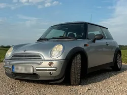 Silber Gebraucht 2003 Mini ONE Kleinwagen | 2.200 €