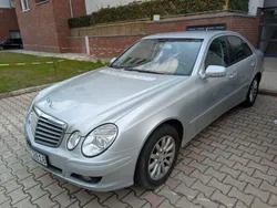 Grau Gebraucht 2006 Mercedes E200 Limousine | 9.000 € (Etwas zu teuer)