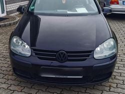 Schwarz Gebraucht 2004 VW Golf V Limousine | 2.100 € (Fairer Preis)