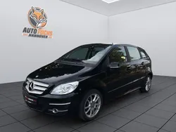 Schwarz Gebraucht 2010 Mercedes B180 Van / Kleinbus | 6.980 € (Fairer Preis)