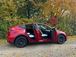 Red multicoat (ppmr) Gebraucht 2022 Tesla Model Y SUV | 38.999 € (Fairer Preis)
