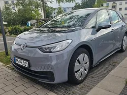 Grau Gebraucht 2021 VW ID.3 Pure Kleinwagen | 16.200 € (Guter Preis)