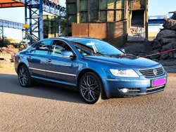 Blau Gebraucht 2008 VW Phaeton Limousine | 12.900 €