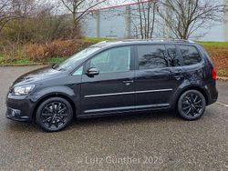 Schwarz Gebraucht 2014 VW Touran Highline Van / Kleinbus | 9.800 € (Fairer Preis)