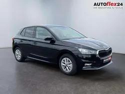 Schwarz magic Neu 2025 Skoda Fabia Drive Limousine | 22.780 € (Fairer Preis)