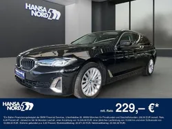 Schwarz / saphirschwarz (metallic) Gebraucht 2020 BMW 530 Luxury Line Kombi | 33.250 € (Fairer Preis)