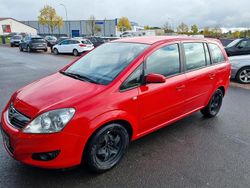 Rot Gebraucht 2009 Opel Zafira Van / Kleinbus | 3.998 €