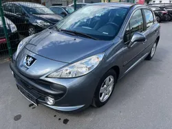 Grau Gebraucht 2009 Peugeot 207 Limousine | 1.400 € (Fairer Preis)