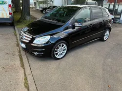 Schwarz Gebraucht 2011 Mercedes B160 Sport Van / Kleinbus | 7.900 € (Fairer Preis)