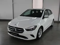 Polarweiß Gebraucht 2019 Mercedes B180 Van / Kleinbus | 23.799 € (Fairer Preis)