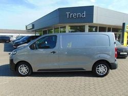 Grau Gebraucht 2021 Opel Vivaro Edition Van / Kleinbus | 20.970 € (Fairer Preis)