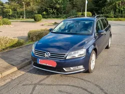 Blau Gebraucht 2014 VW Passat Comfortline Kombi | 7.600 € (Fairer Preis)