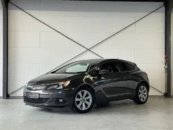 Grau Gebraucht 2013 Opel Astra Edition Coupé | 5.999 € (Fairer Preis)