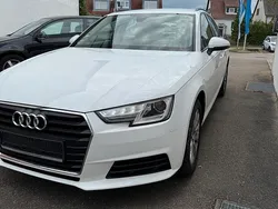 Weiß Gebraucht 2018 Audi A4 Basis Kombi | 13.500 € (Guter Preis)