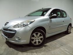 Grau Gebraucht 2012 Peugeot 206+ Kleinwagen | 3.000 € (Fairer Preis)