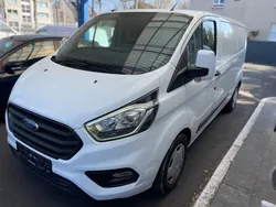 Weiß Gebraucht 2018 Ford Transit Custom Trend Van / Kleinbus | 7.300 €