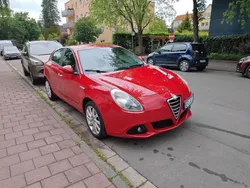 Rot Gebraucht 2011 Alfa Romeo Giulietta Kleinwagen | 5.000 € (Fairer Preis)