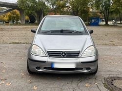 Grau Gebraucht 2001 Mercedes A140 Kleinwagen | 1.000 € (Fairer Preis)