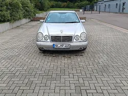 Silber Gebraucht 1998 Mercedes E280 Limousine | 2.750 € (Superpreis)
