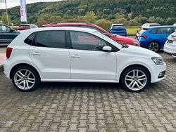 Weiß Gebraucht 2016 VW Polo Highline Limousine | 8.800 € (Guter Preis)