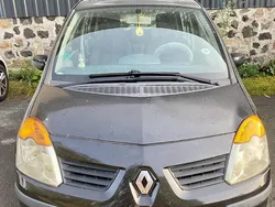Schwarz Gebraucht 2005 Renault Modus Van / Kleinbus | 800 € (Superpreis)