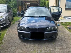 Blau Gebraucht 2004 BMW 320 Limousine | 6.000 € (Etwas zu teuer)