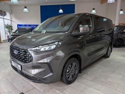 Grau Neu 2025 Ford Tourneo Titanium Van / Kleinbus | 46.648 € (Guter Preis)