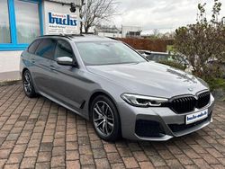 Grau Gebraucht 2022 BMW 530 M Sport Kombi | 35.490 € (Fairer Preis)