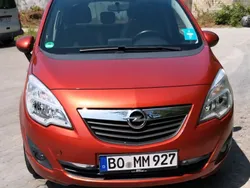 Rot Gebraucht 2012 Opel Meriva Van / Kleinbus | 4.999 € (Guter Preis)