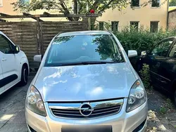 Silber Gebraucht 2013 Opel Zafira Van / Kleinbus | 2.500 € (Fairer Preis)