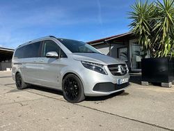 Silber Gebraucht 2023 Mercedes V300 Avantgarde Van / Kleinbus | 65.990 € (Fairer Preis)