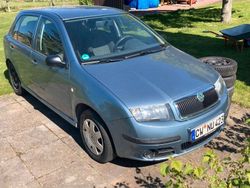 Blau Gebraucht 2007 Skoda Fabia Classic Kleinwagen | 1.750 € (Fairer Preis)