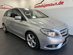 Silber Gebraucht 2014 Mercedes B180 Van / Kleinbus | 10.490 € (Fairer Preis)