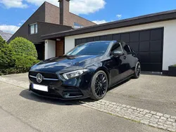 Schwarz Gebraucht 2020 Mercedes A250 AMG line Limousine | 24.300 € (Guter Preis)