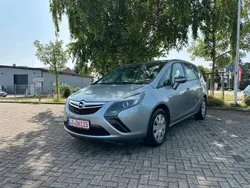 Grau Gebraucht 2012 Opel Zafira Van / Kleinbus | 4.850 €