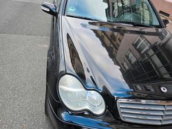 Schwarz Gebraucht 2001 Mercedes C180 Limousine | 1.100 €