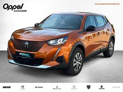 Lackierung orange fusion/typ aussenverkleidung metalliclackierung Gebraucht 2023 Peugeot e-2008 Active SUV | 22.490 € (Fairer Preis)