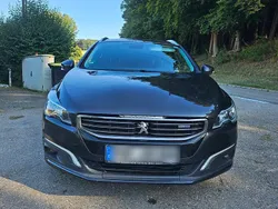 Grau Gebraucht 2015 Peugeot 508 Kombi | 6.500 € (Fairer Preis)