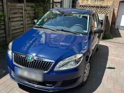 Blau Gebraucht 2011 Skoda Fabia Active Kleinwagen | 3.200 € (Fairer Preis)