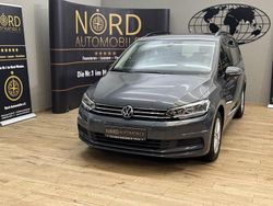 Grau Gebraucht 2022 VW Touran Comfortline Van / Kleinbus | 24.800 € (Guter Preis)