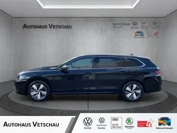 Schwarz Gebraucht 2024 VW Passat Business Kombi | 32.990 €