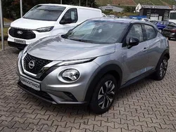 Silver (m) Gebraucht 2024 Nissan Juke Acenta SUV | 16.590 € (Superpreis)